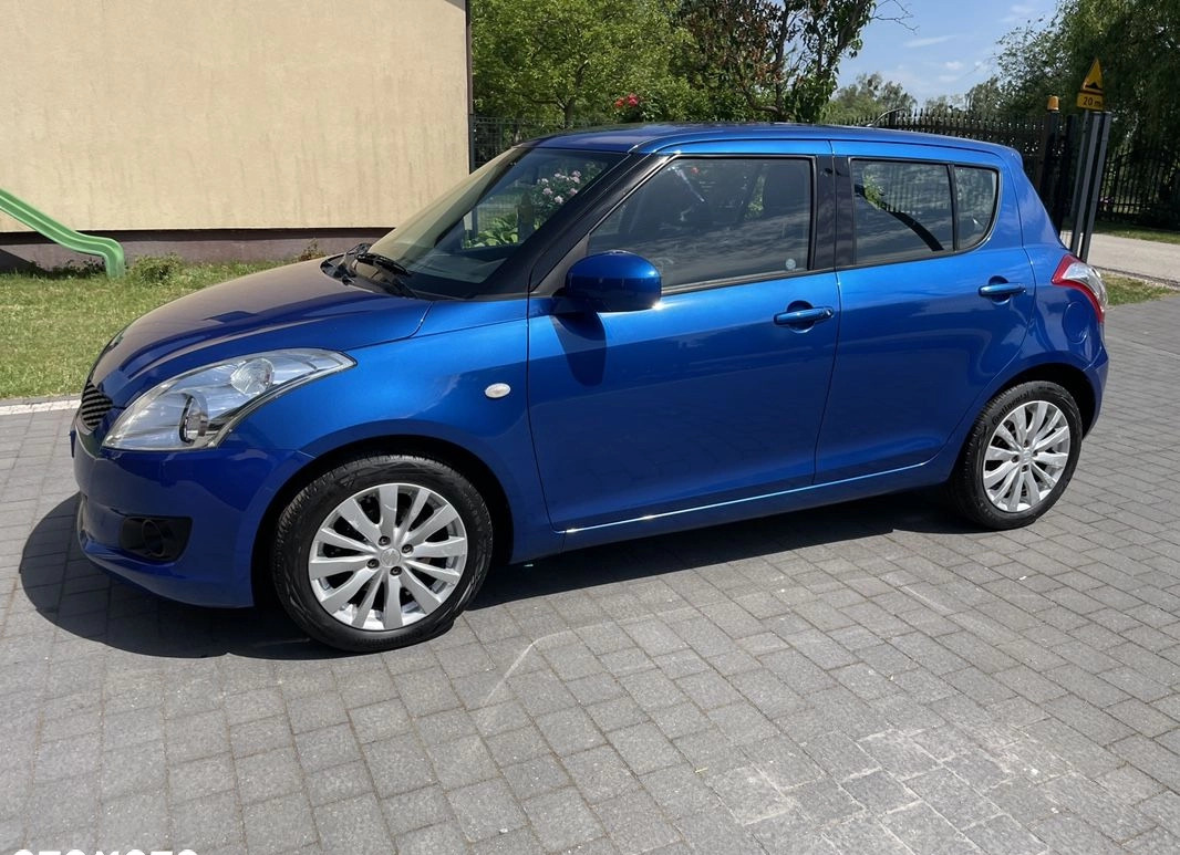 Suzuki Swift cena 21900 przebieg: 168075, rok produkcji 2011 z Sochaczew małe 781